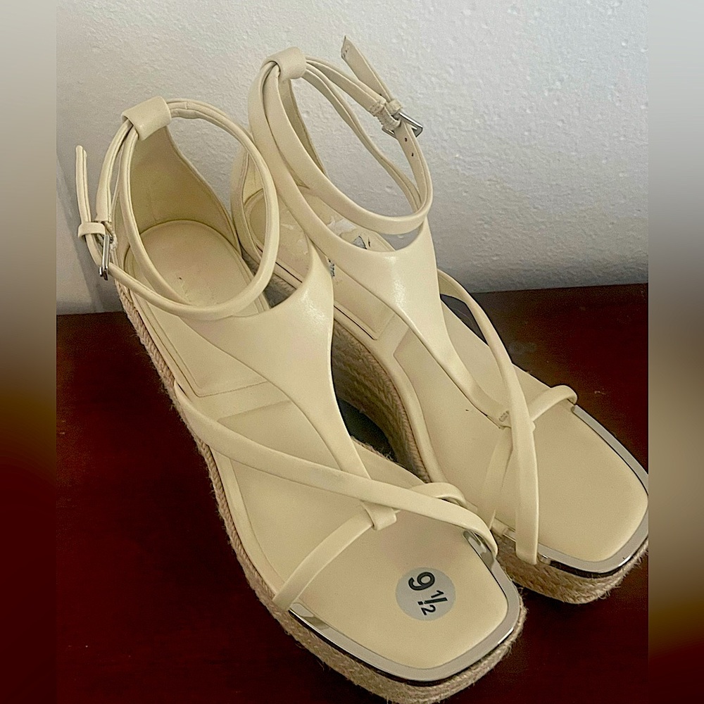 NWT DKNY wedges 9.5